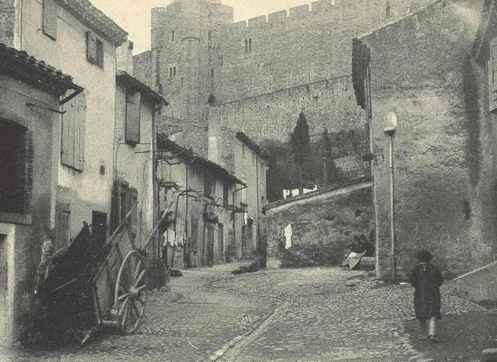 Maison Des Remparts Nichee Sous La Cite Carcasona Exterior foto